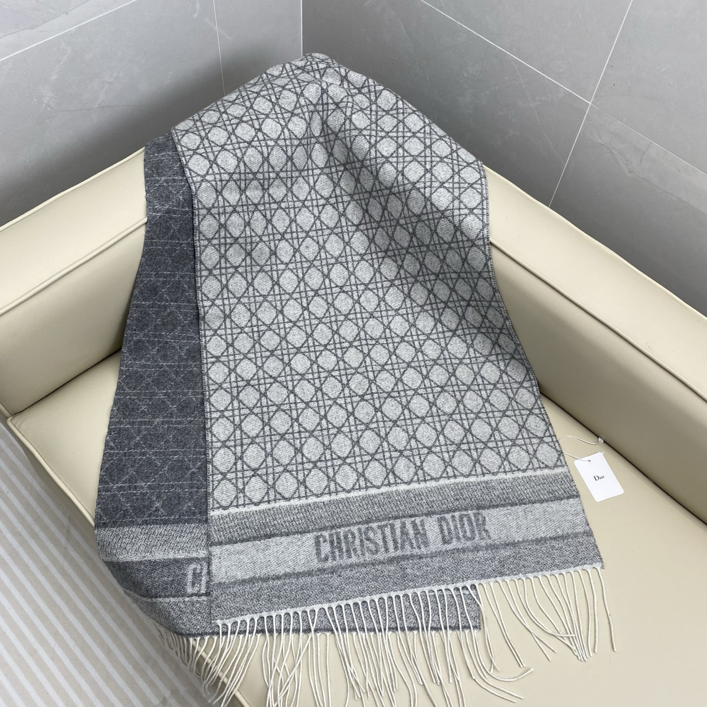 Dior Cannage scarf 220x45cm 67% cashmere 43% virgin wool