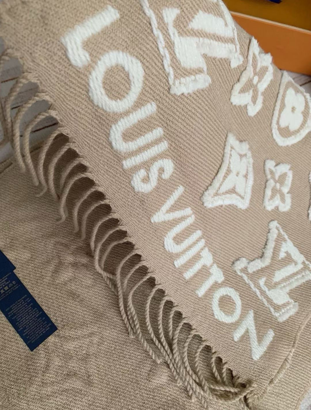 Louis Vuitton scarf 34x220cm