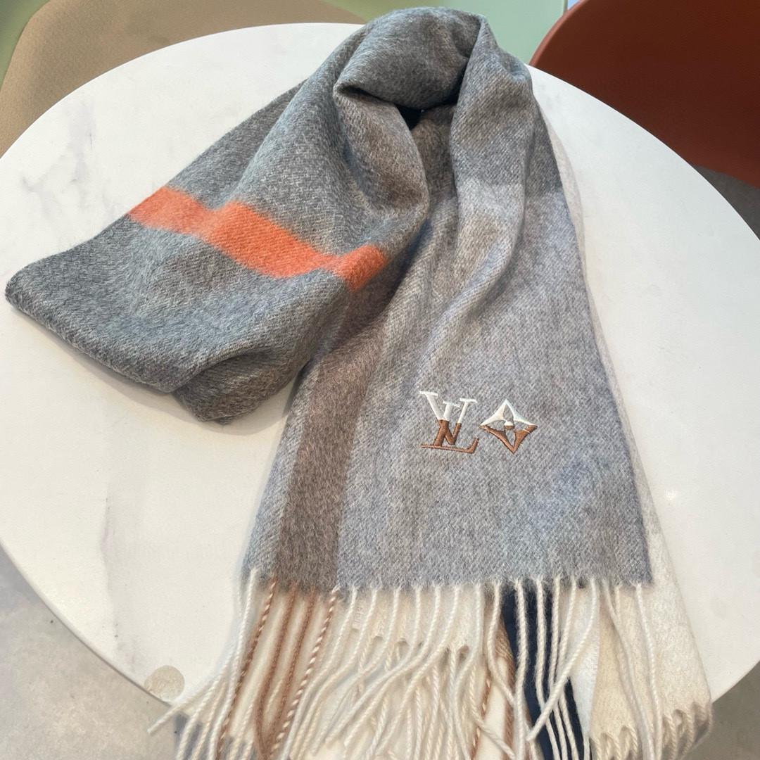 Louis Vuitton scarf 32x180cm 100% cashmere