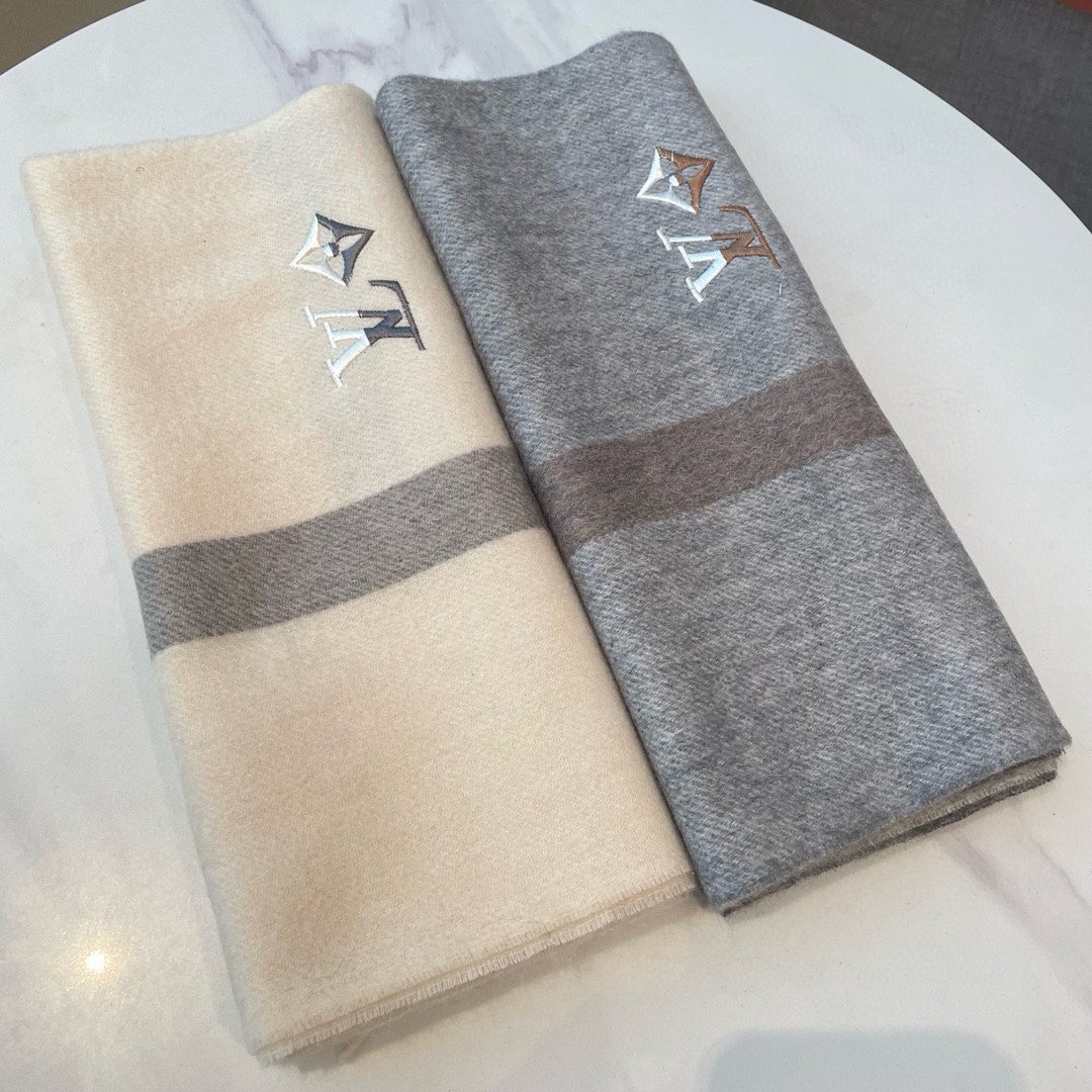 Louis Vuitton scarf 32x180cm 100% cashmere