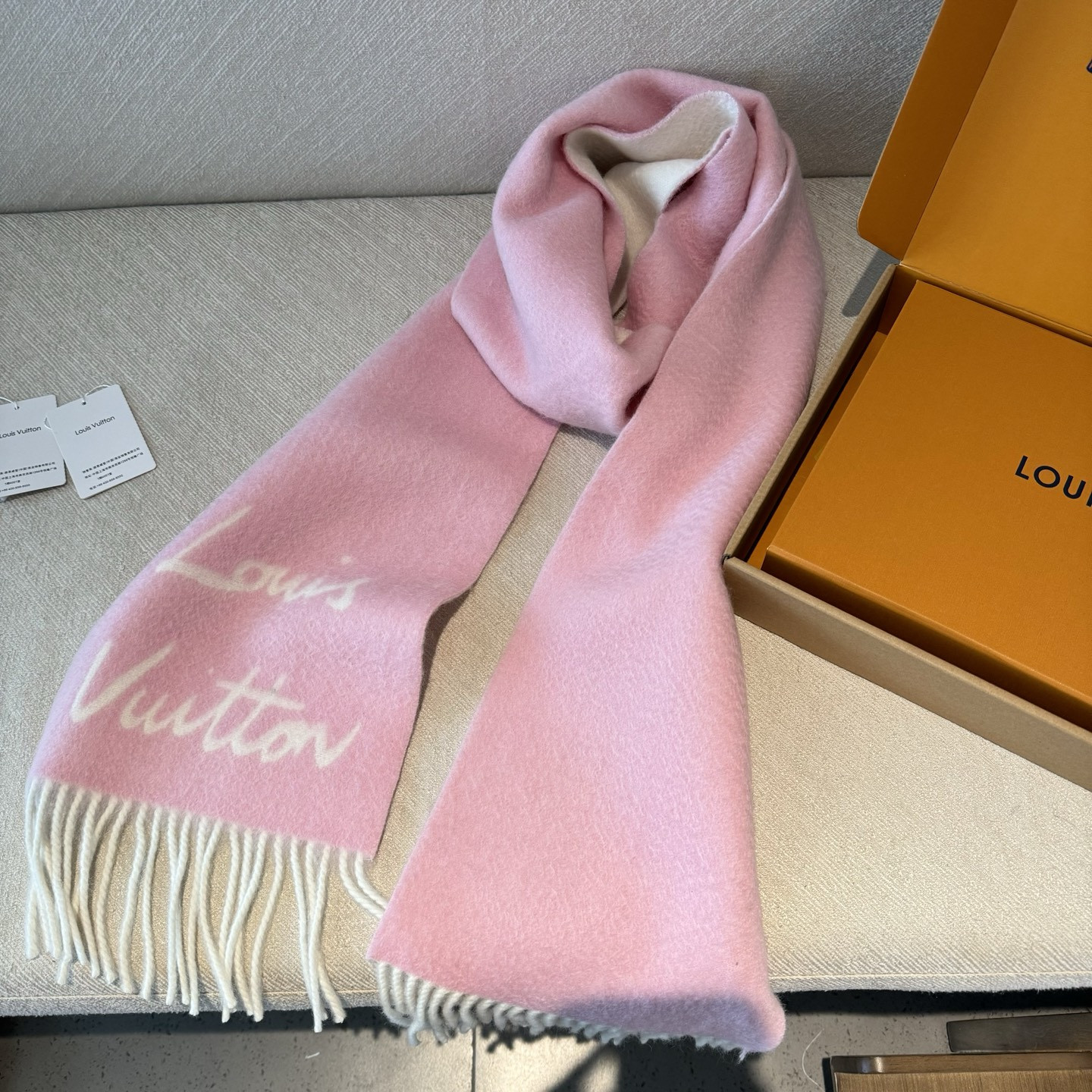 Louis Vuitton scarf 25x220cm