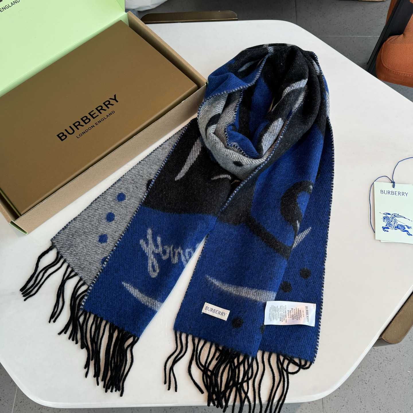 Bv*b*rry scarf 30x180cm