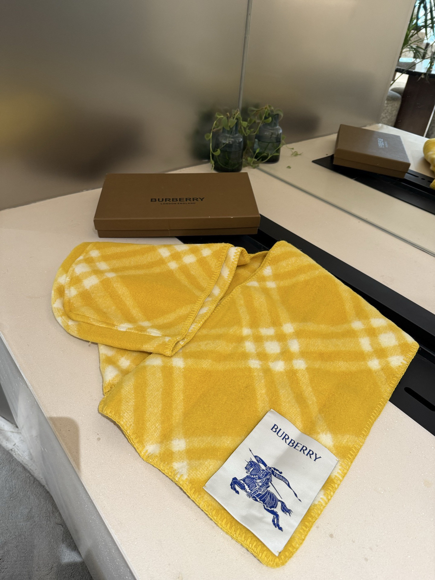 Bv*b*rry scarf 30x180cm