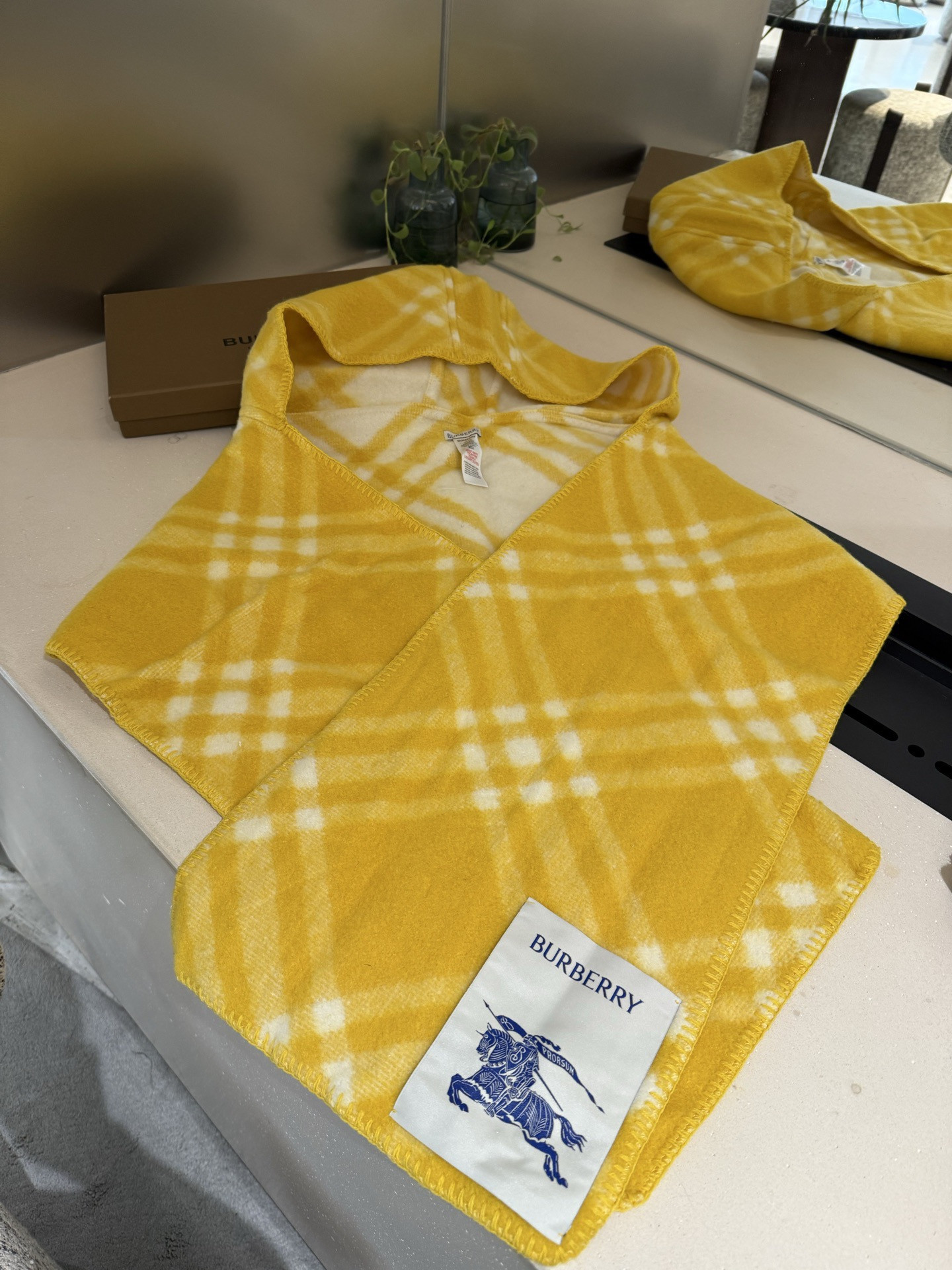 Bv*b*rry scarf 30x180cm