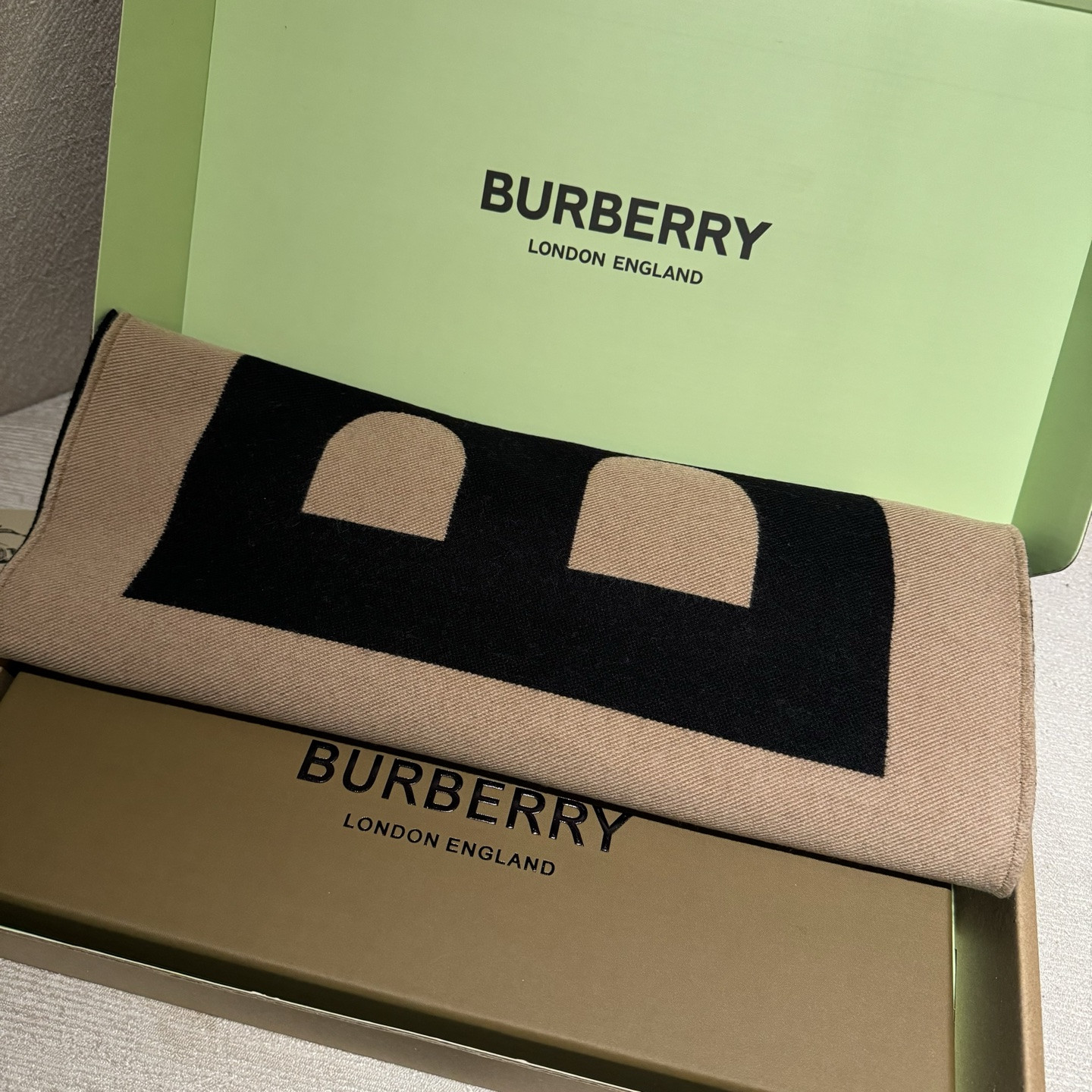 Bv*b*rry scarf 33x188cm 100% wool