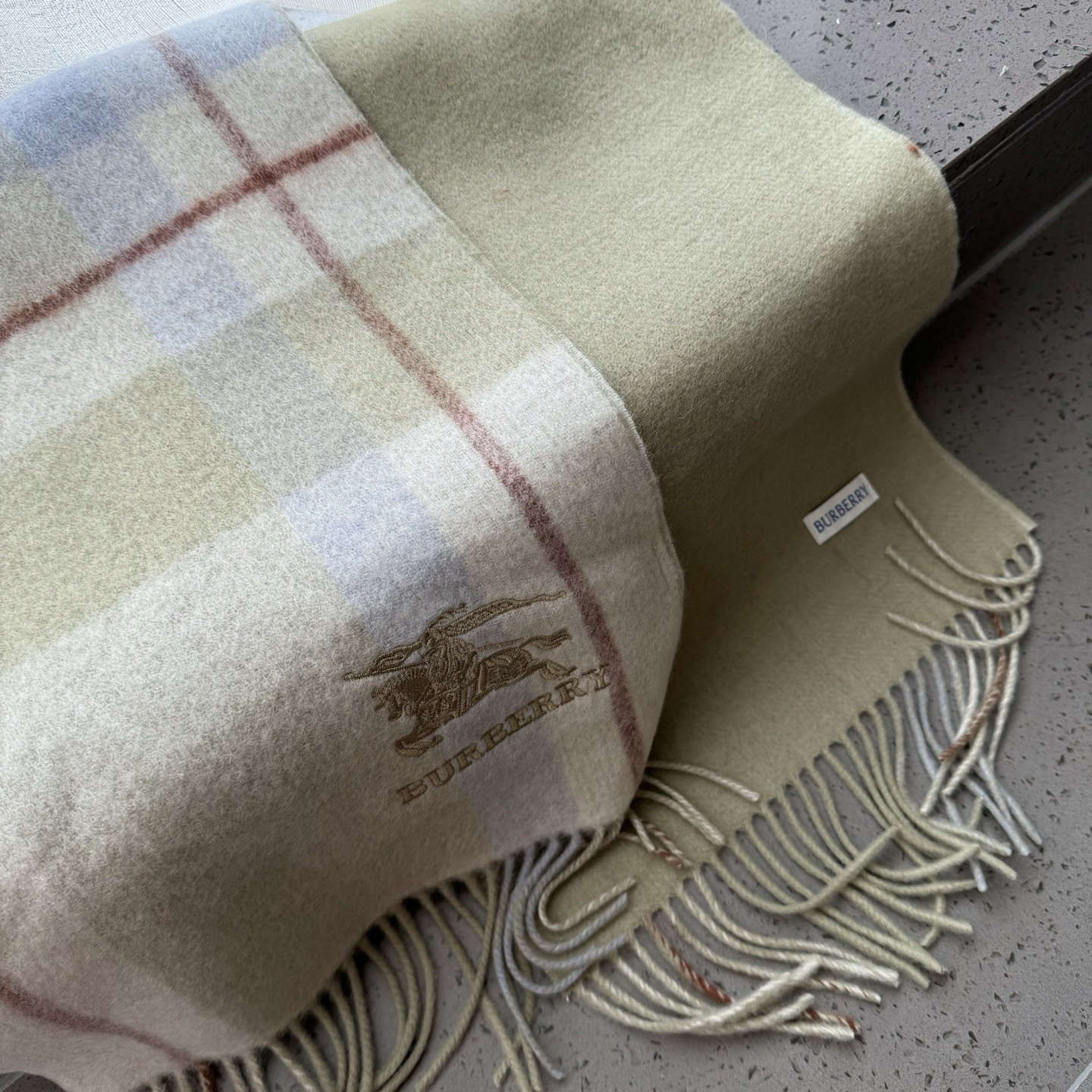 Bv*b*rry scarf 30x180cm 100% lambswool