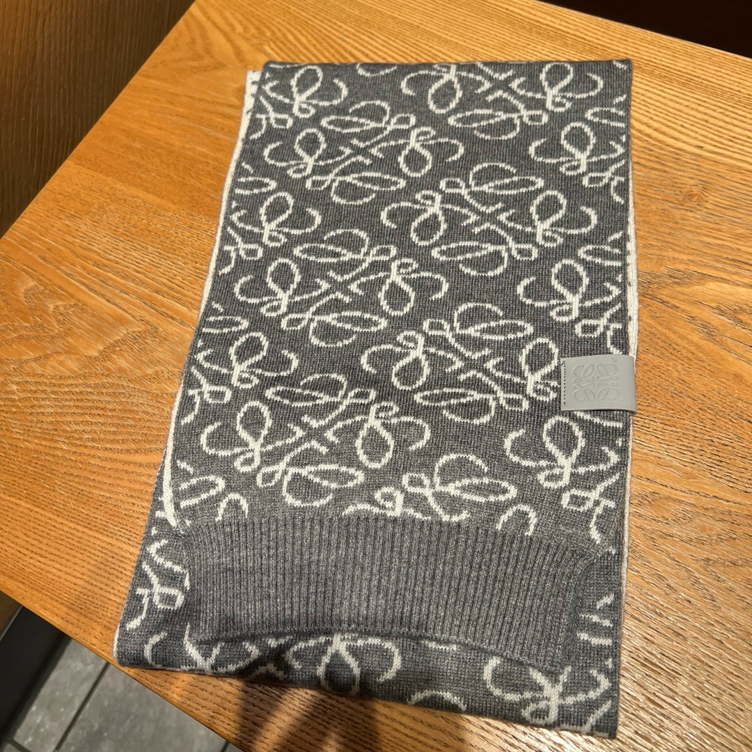 L0ew* scarf 30x190cm