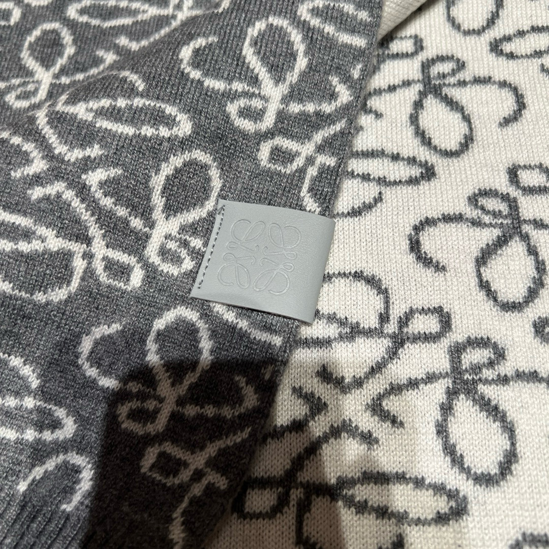 L0ew* scarf 30x190cm