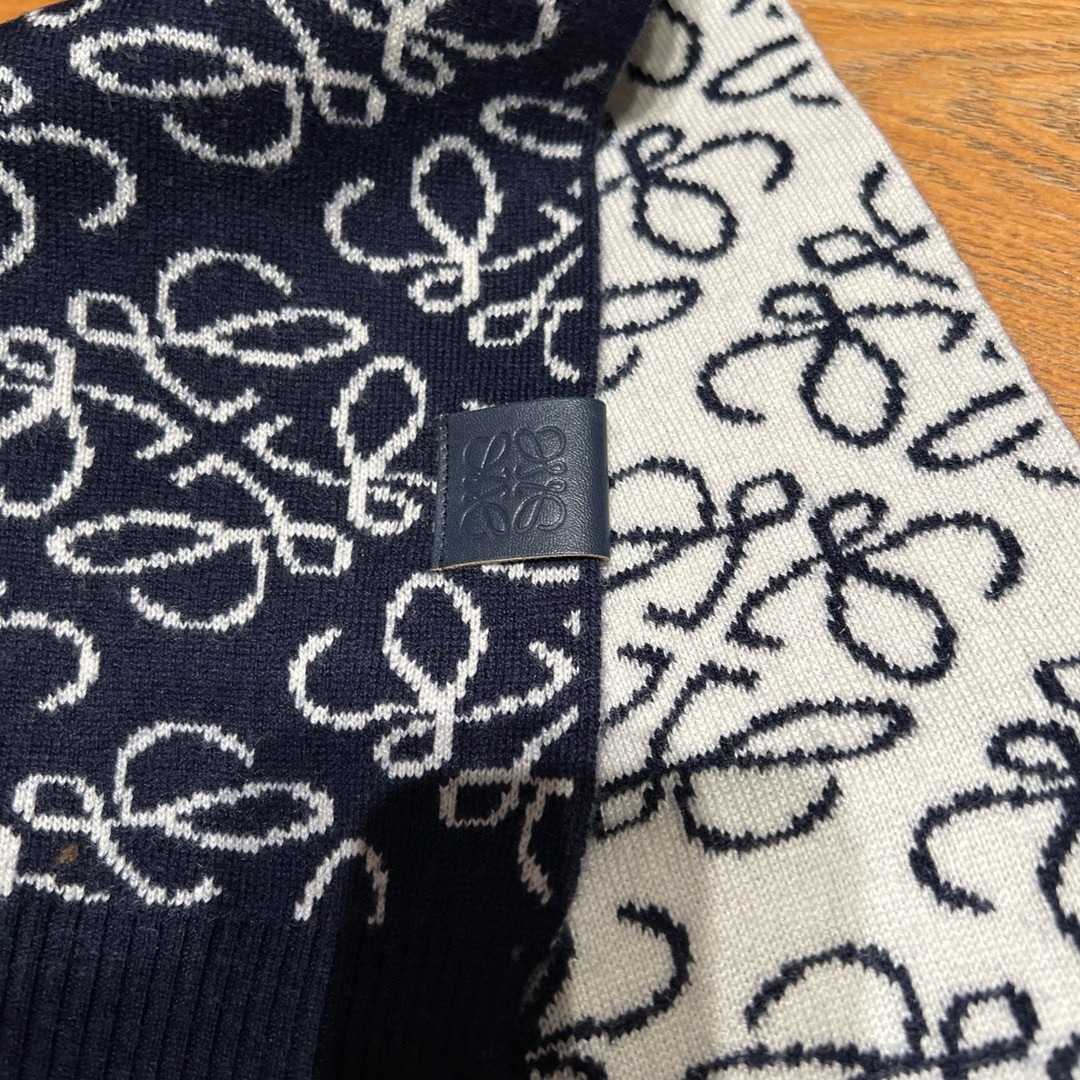 L0ew* scarf 30x190cm