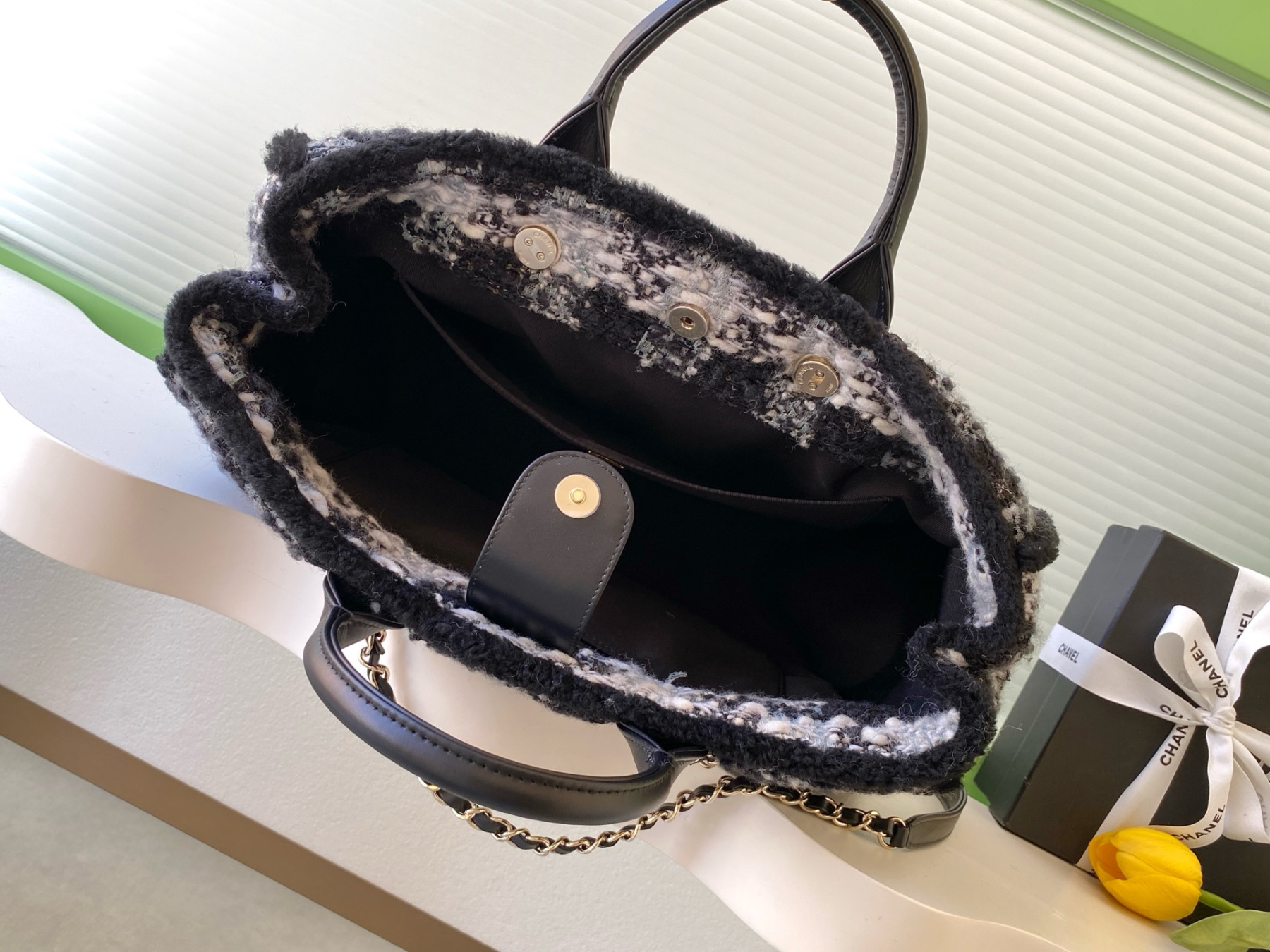 Ch**el Shopping Bag 27.5x39.5x16cm