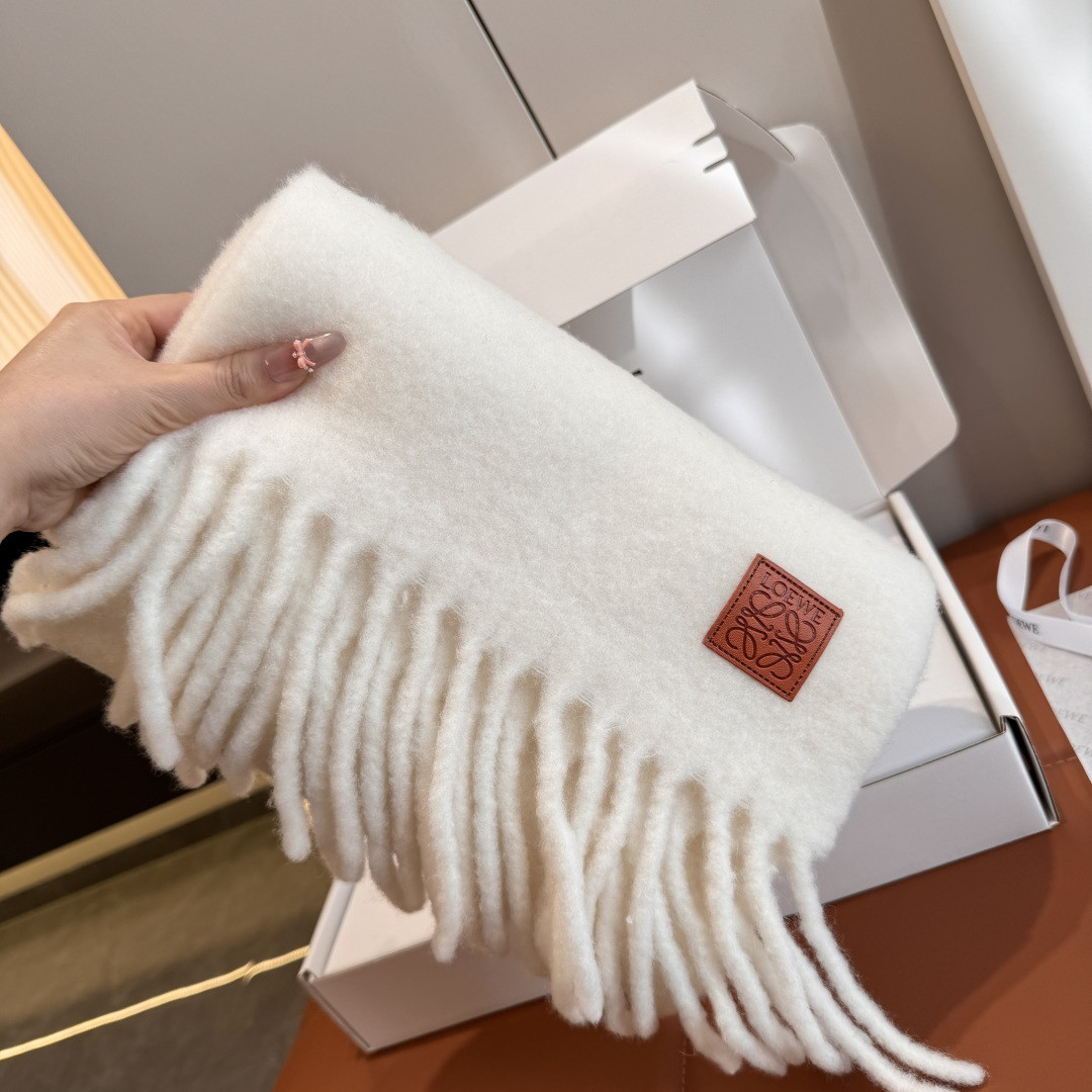 L0ew* scarf 23x185cm