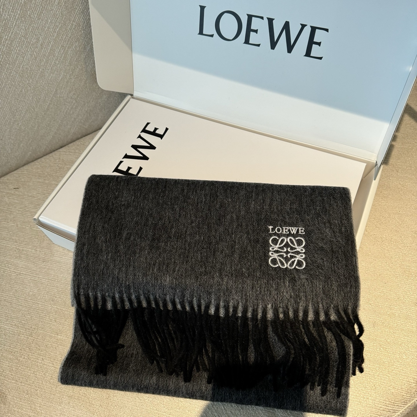 L0ew* scarf 30x180cm