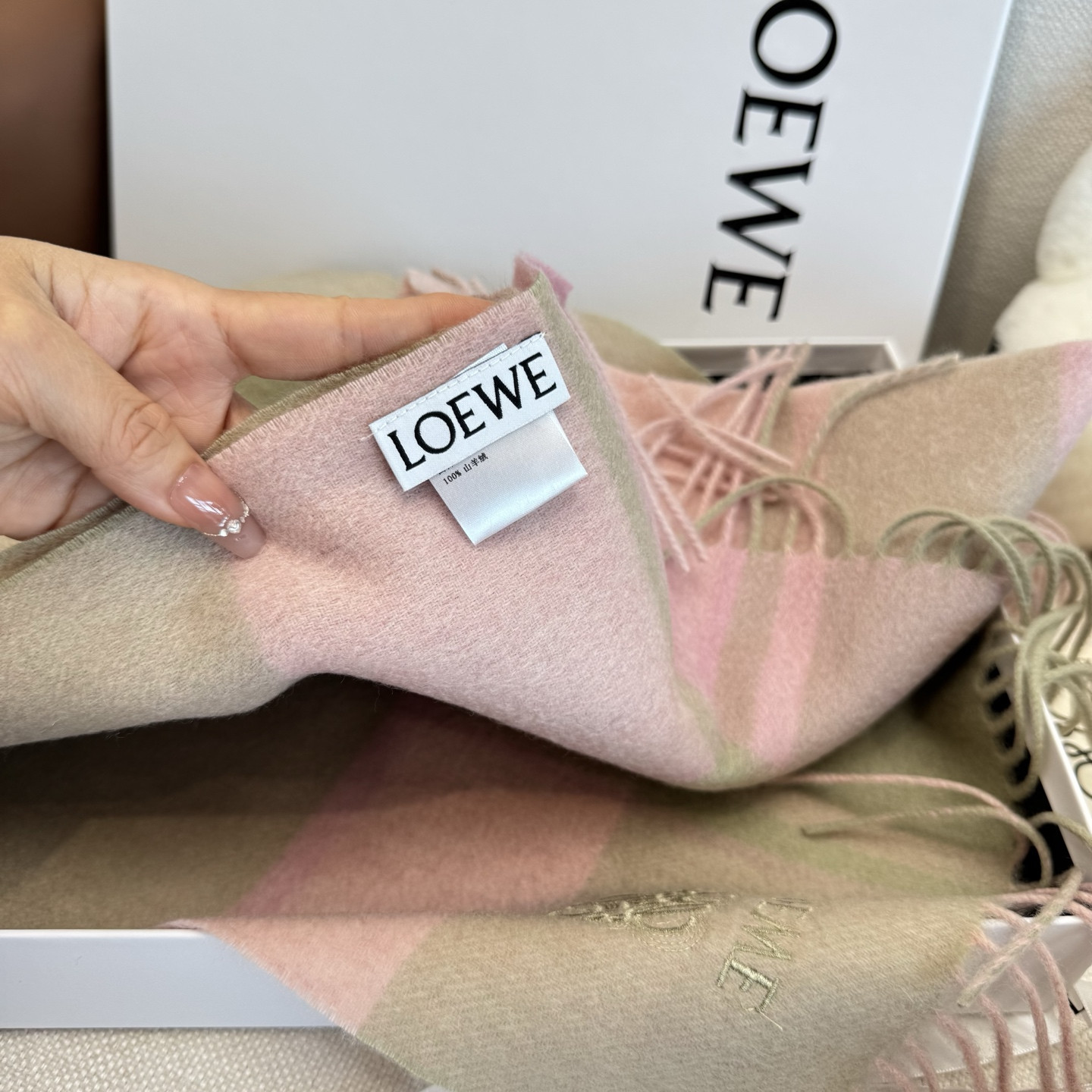 L0ew* scarf 35x180cm