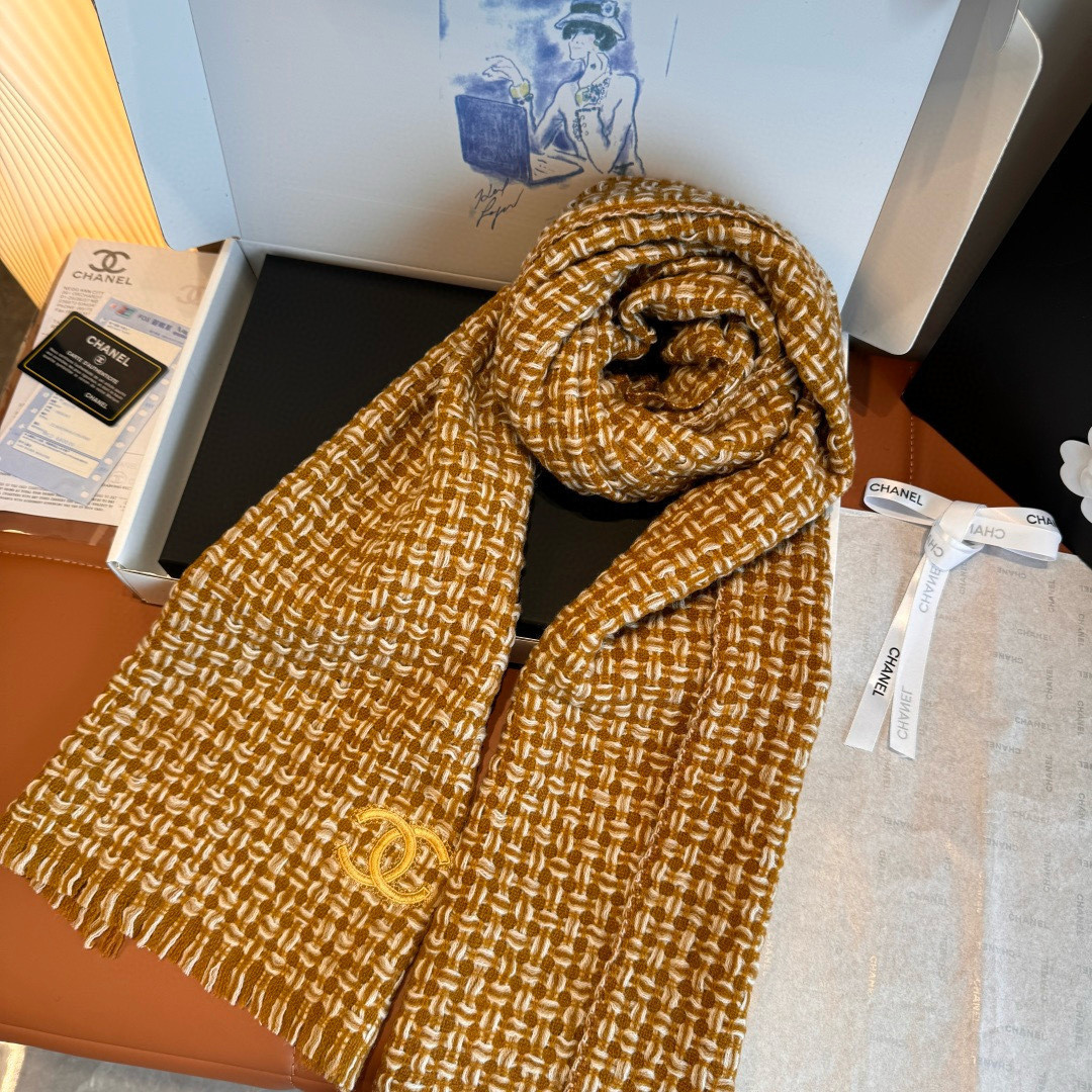 Ch**el scarf 38x185cm 100% cashmere