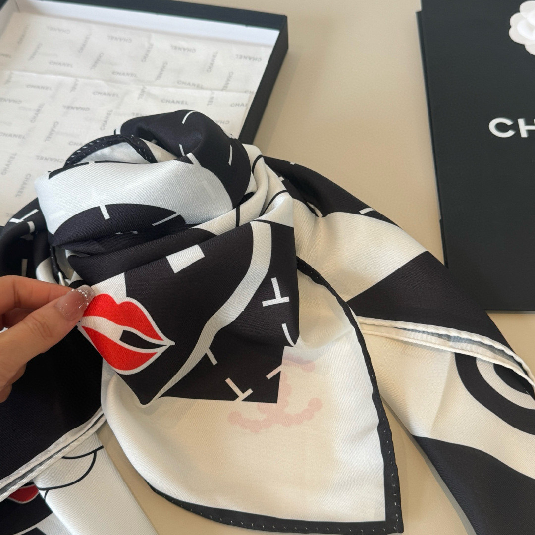 Ch**el scarf 90x90cm