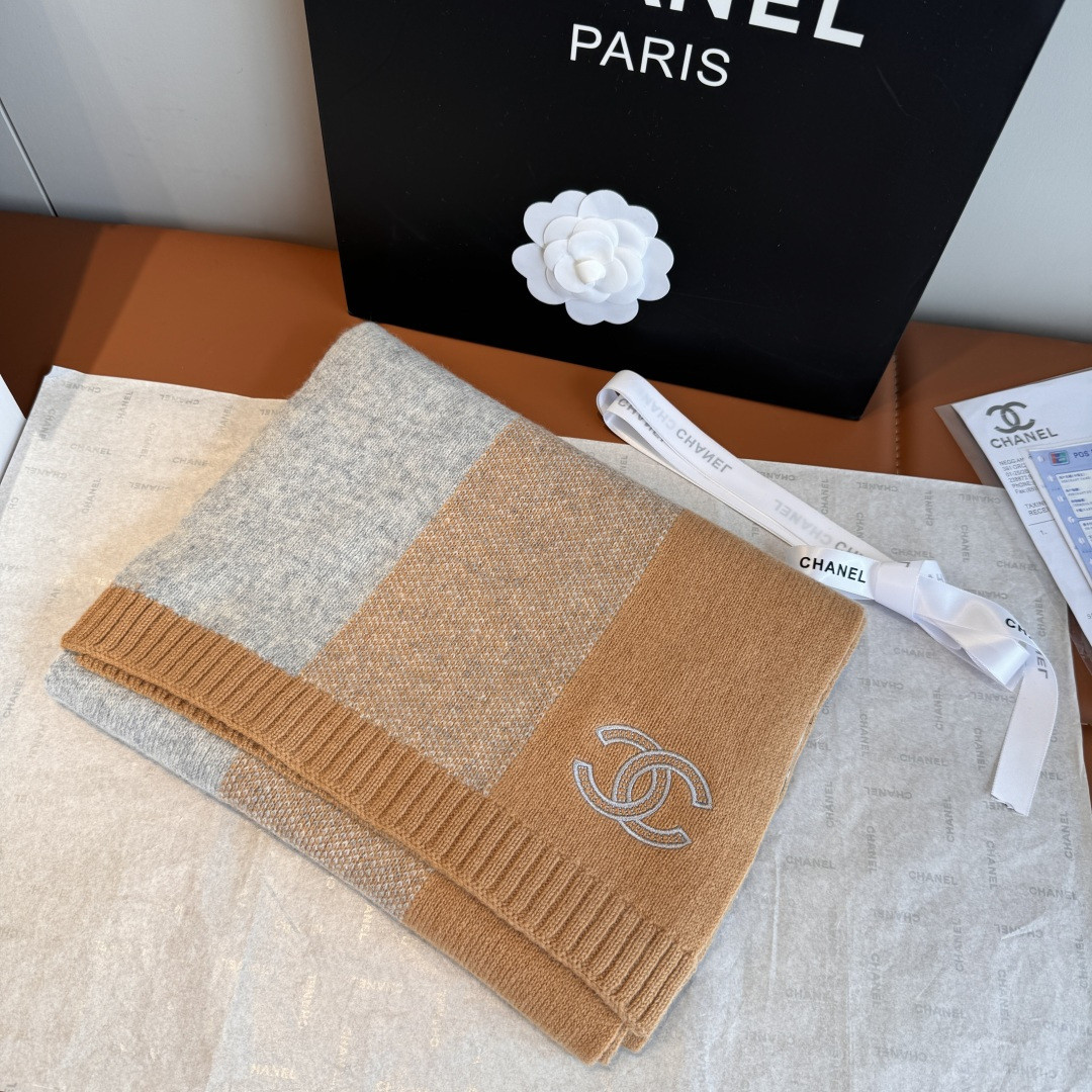 Ch**el scarf 30x190cm