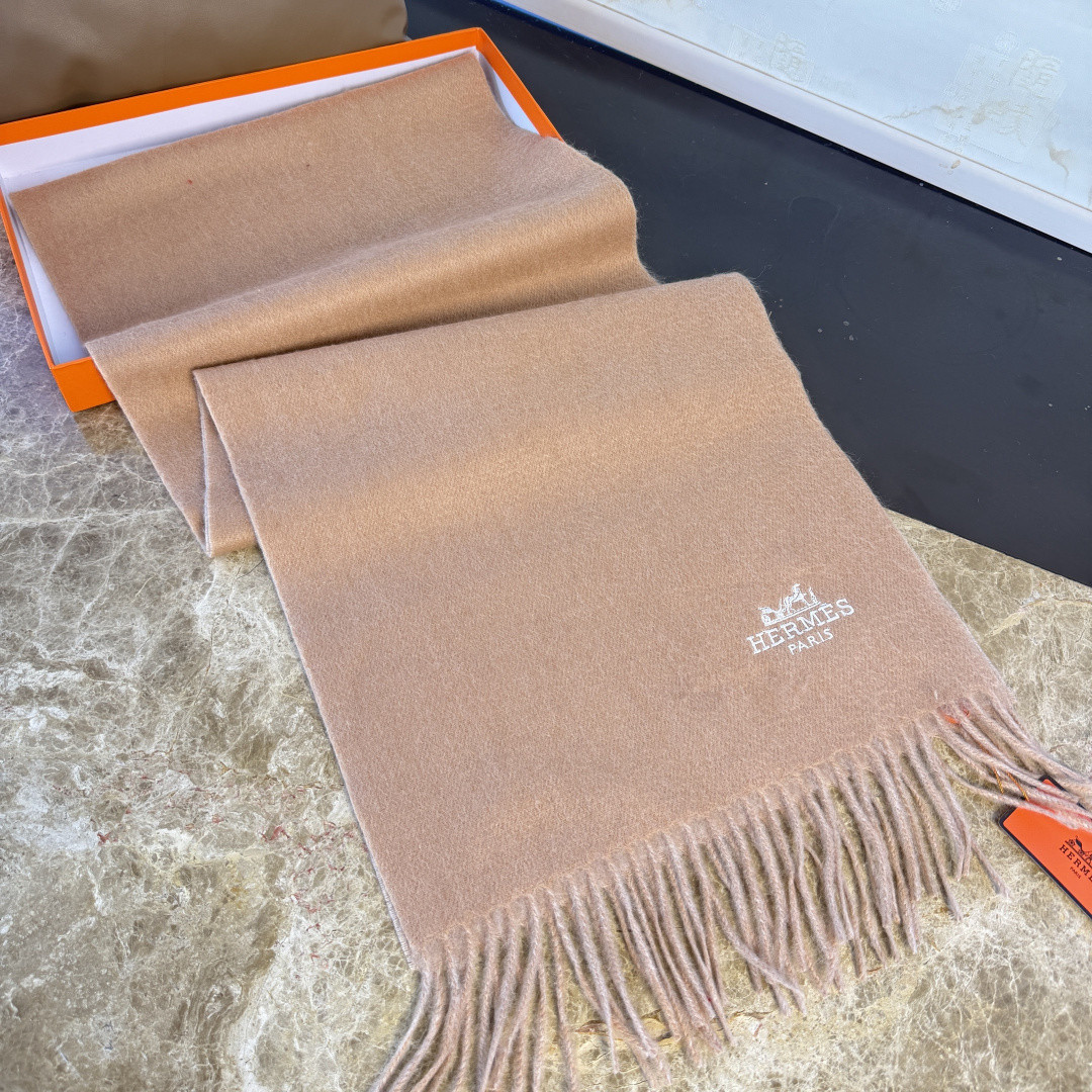 H**me5 scarf 32x180cm