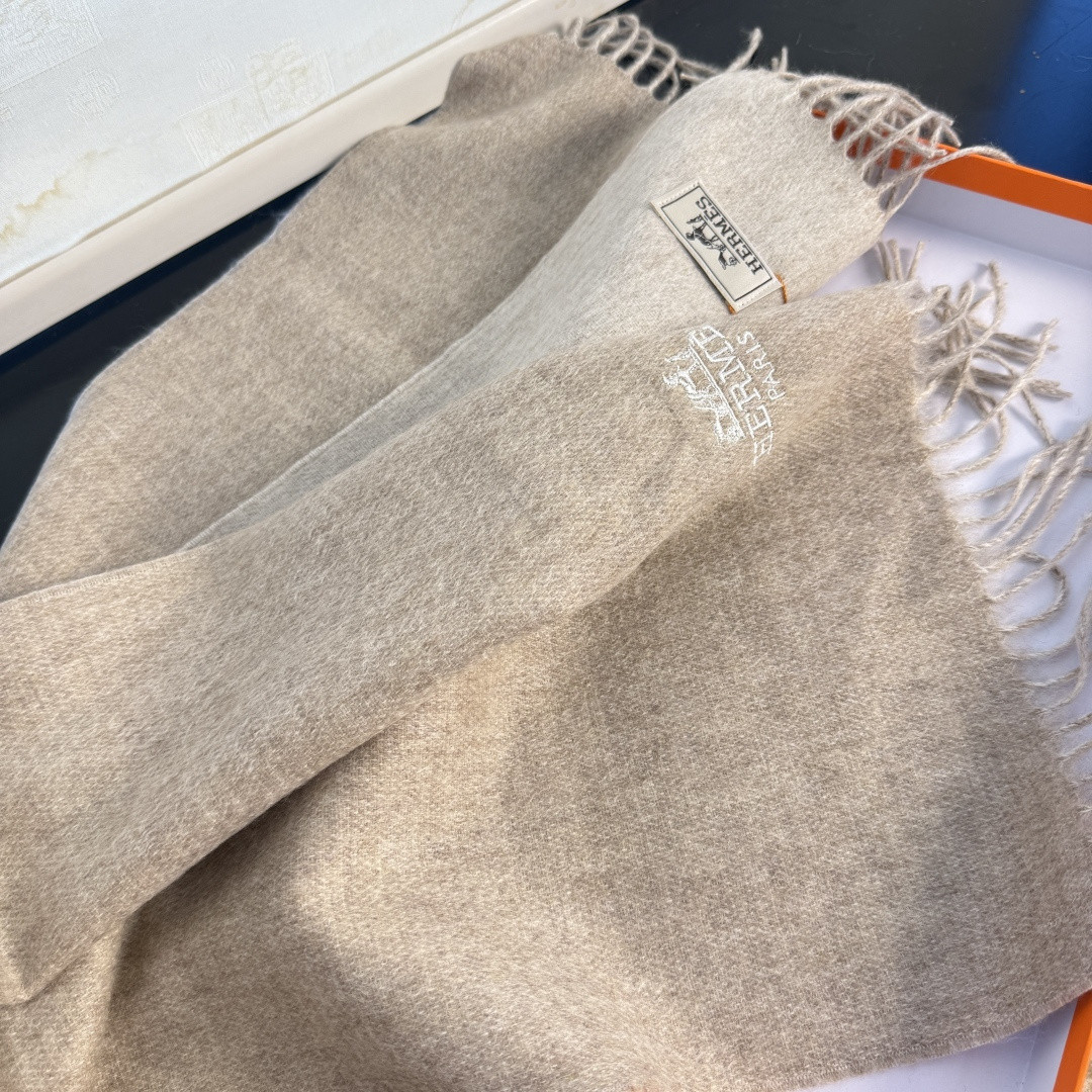 H**me5 scarf 32x180cm