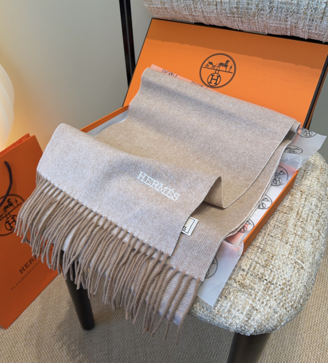 H**me5 scarf 35x190cm