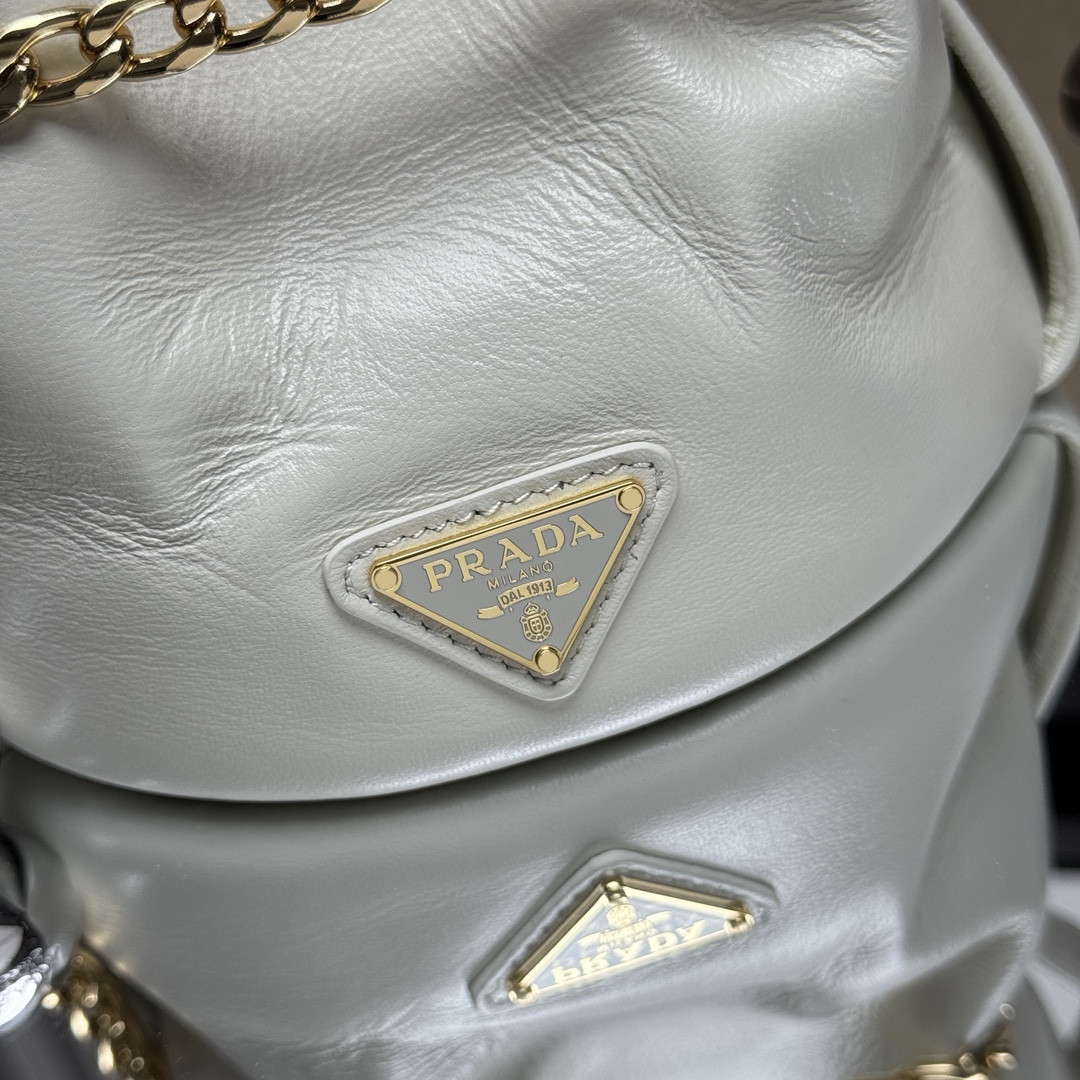 Pra*a Petit Sac Noir Mini Nappa Leather Bucket Bag 19x15x6cm