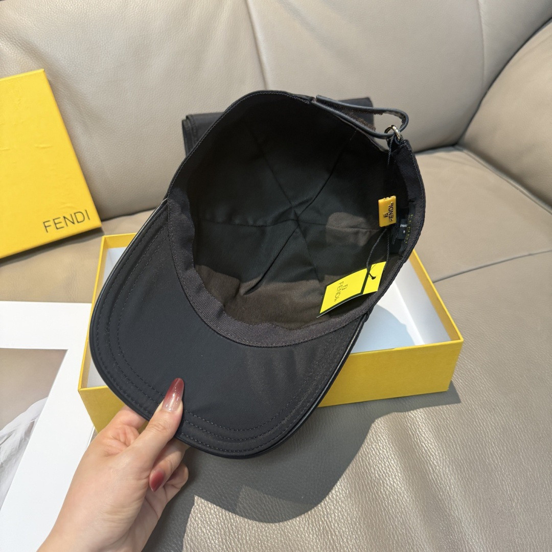 F**di baseball cap