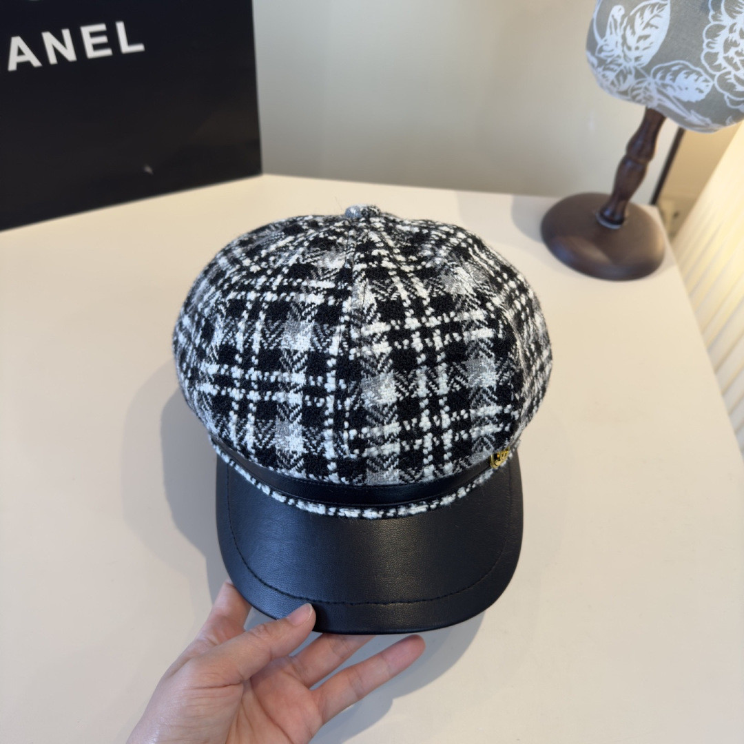 Ch**el newsboy cap 57cm head circumference