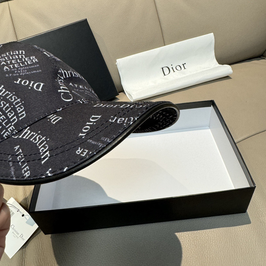 D10r baseball cap