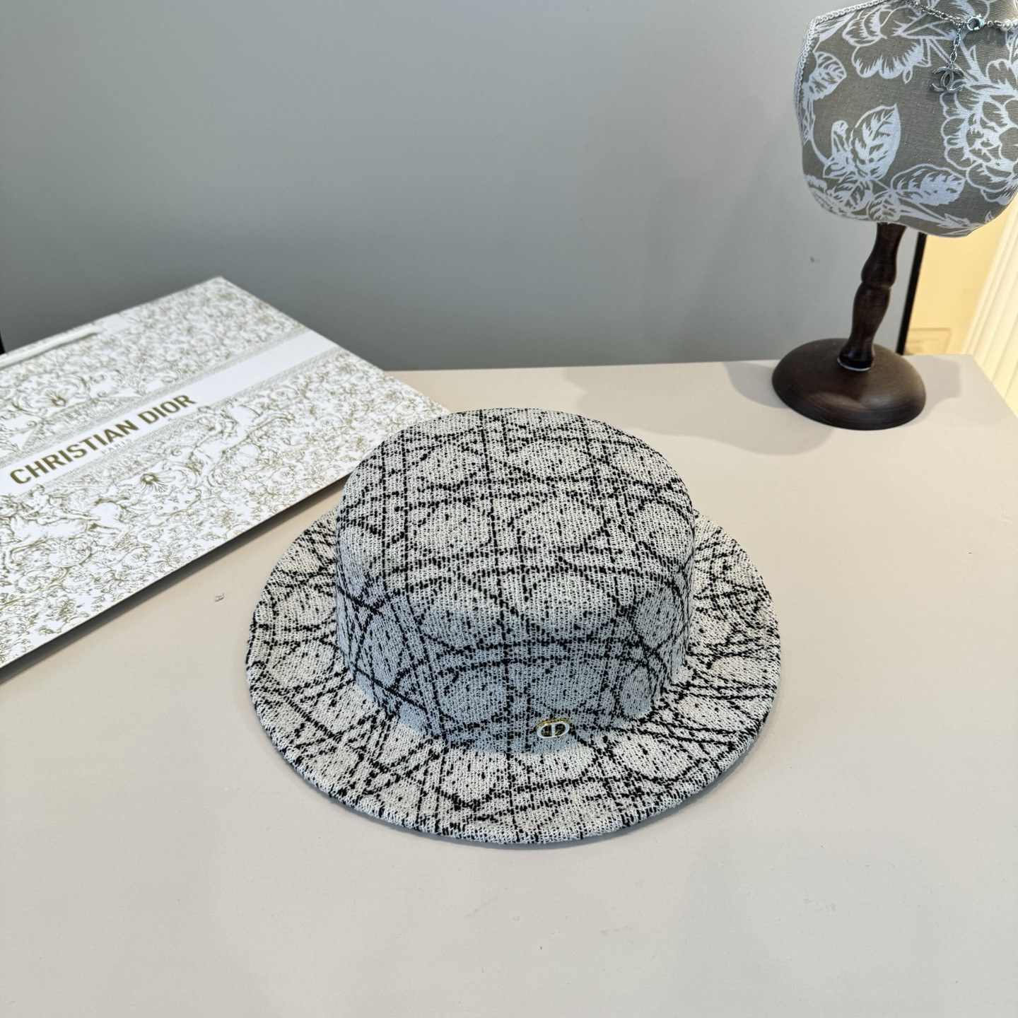 Dior Small Brim Bucket Hat 57cm Head Circumference