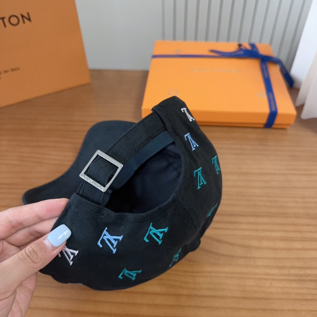 l0vis Vvtt0n baseball cap