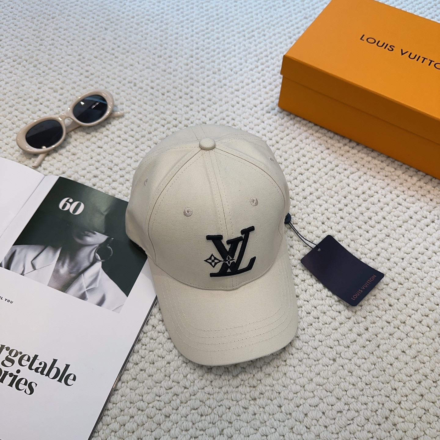 l0vis Vvtt0n baseball cap