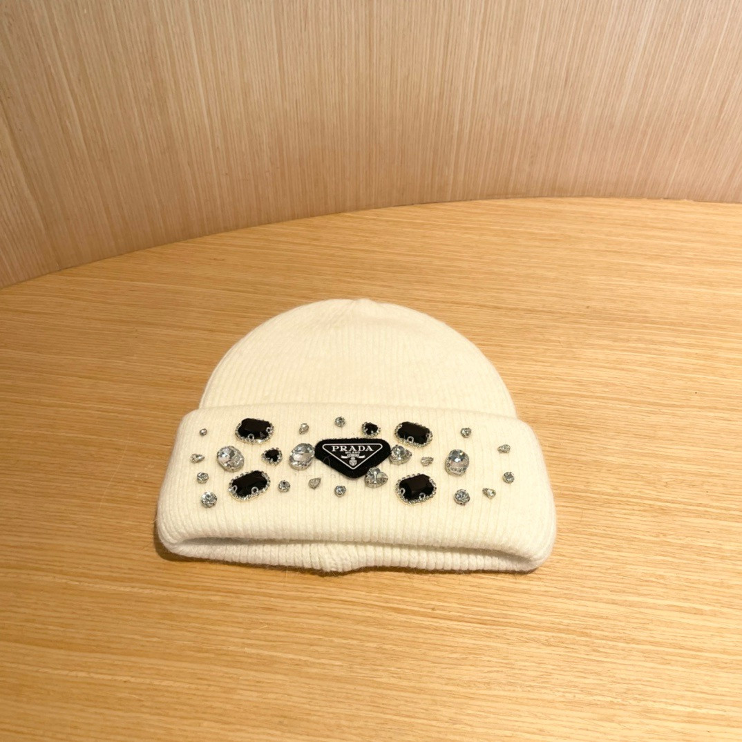 Pra*a beanie