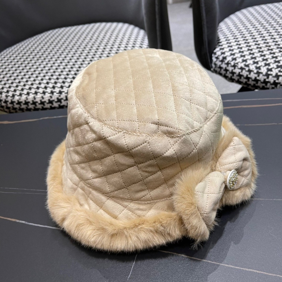 Pra*a bucket hat