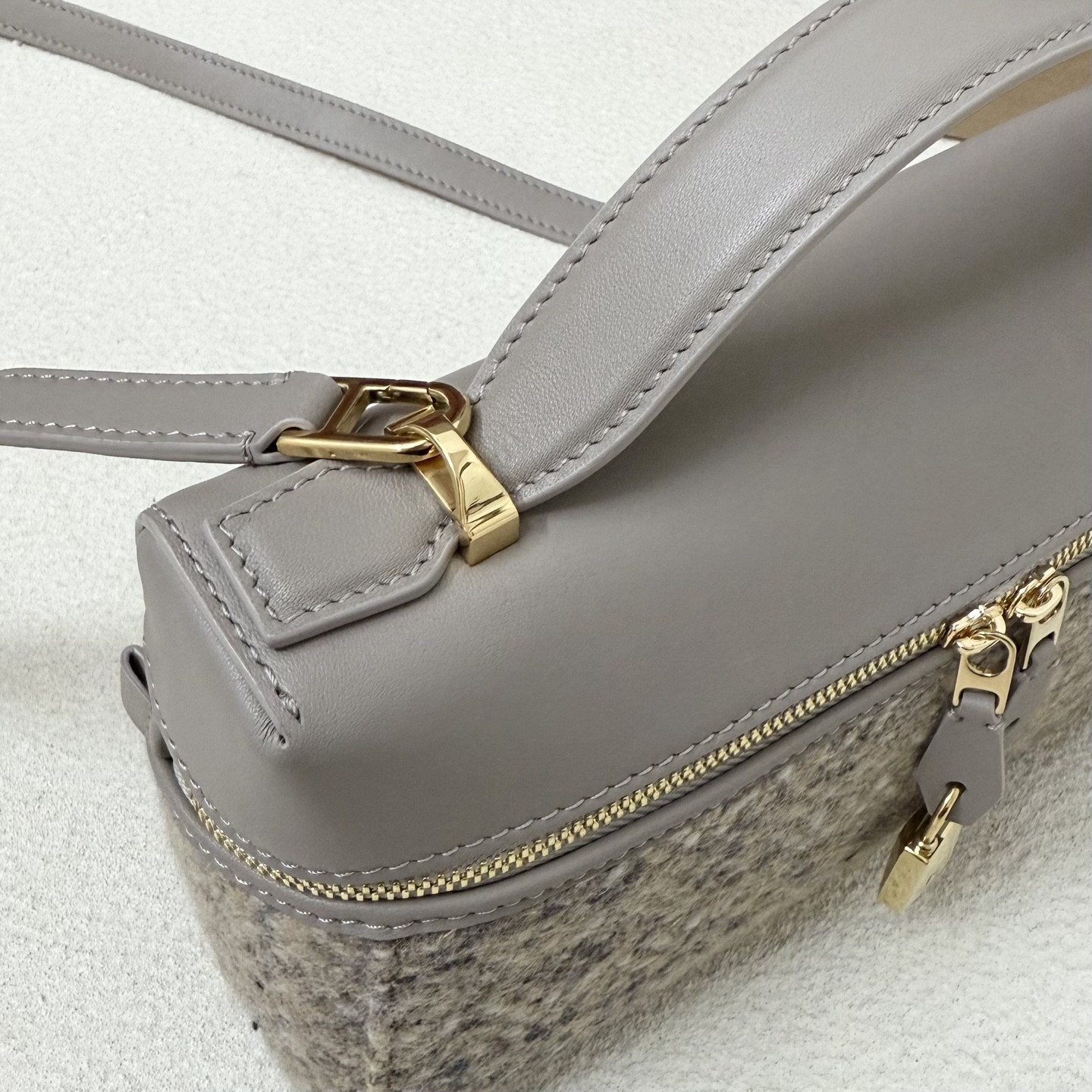 L0r0 P1ana Extra Bag L23 23x12x7cm