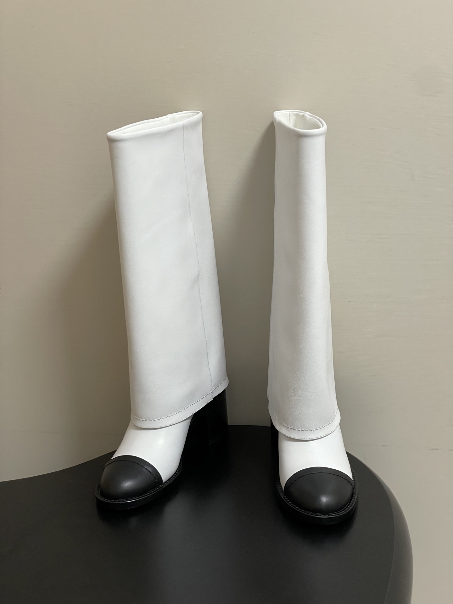 UA Ch**el High Boots 7cm Heel