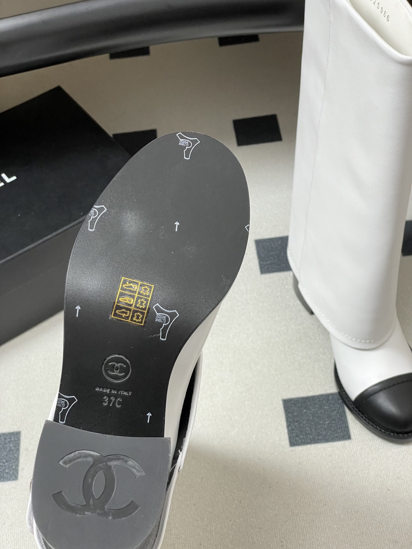 UA Ch**el High Boots 7cm Heel