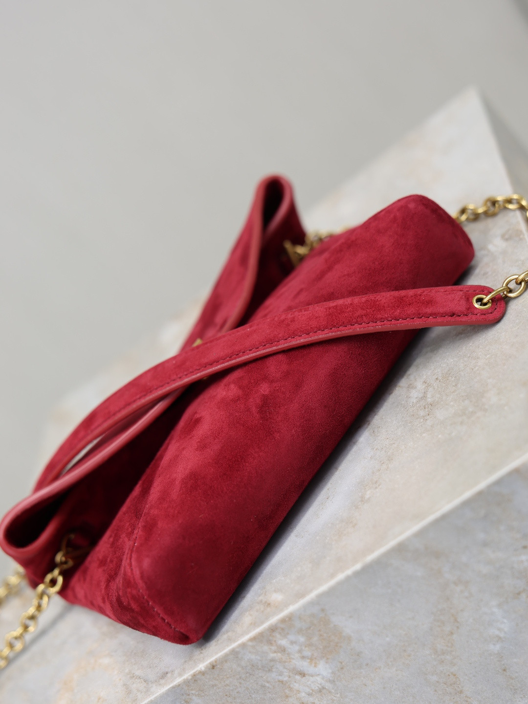 Y51 CASSANDRE Chain Clutch 19x12x3cm