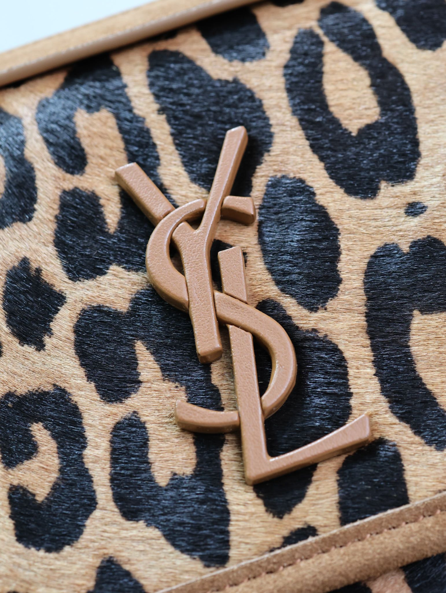 Y51 NIKI MEDIUM 28x20x8.5cm