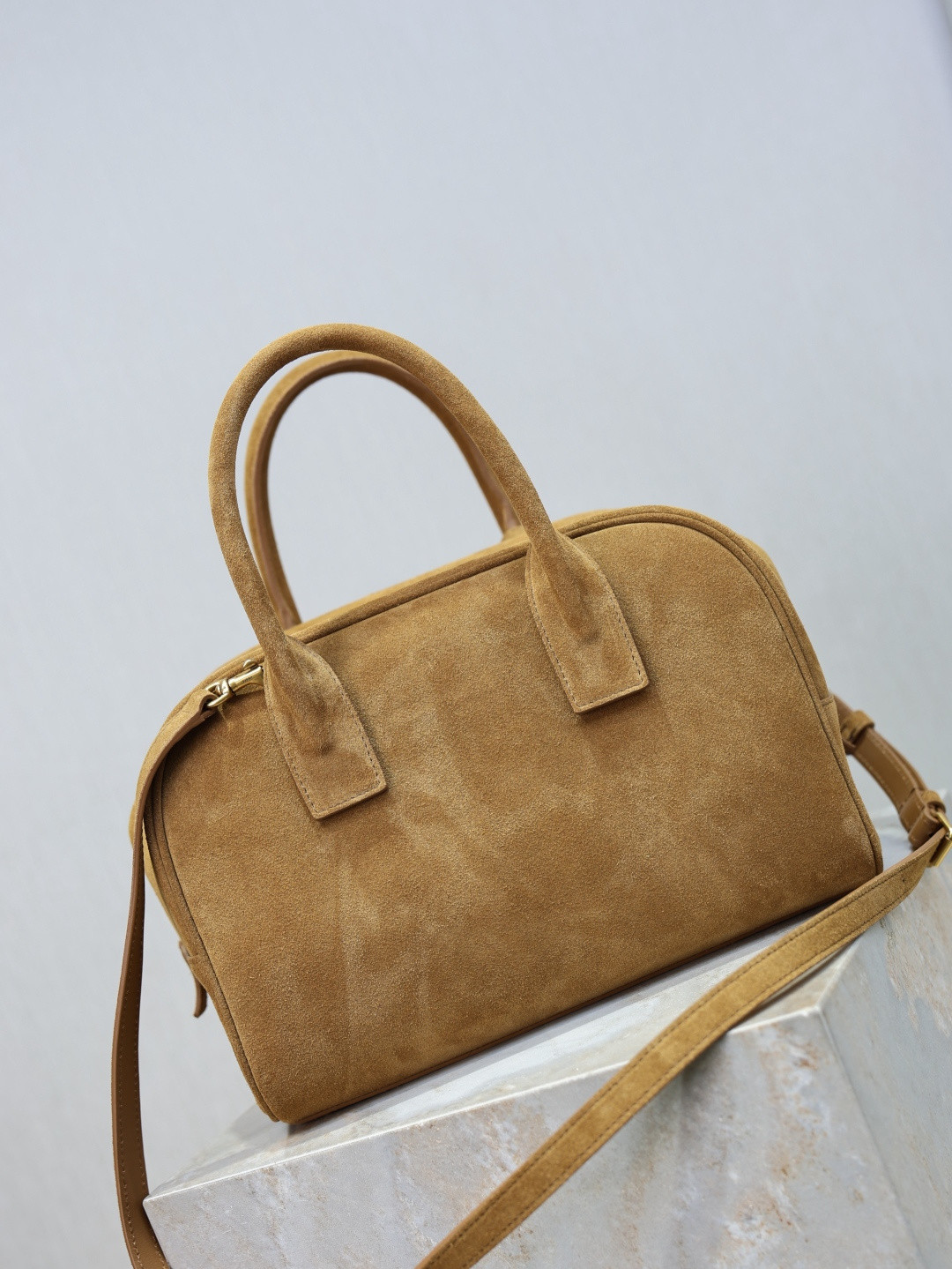 Y51 SAC DE JOUR Small Boston in Suede 27x18x15cm