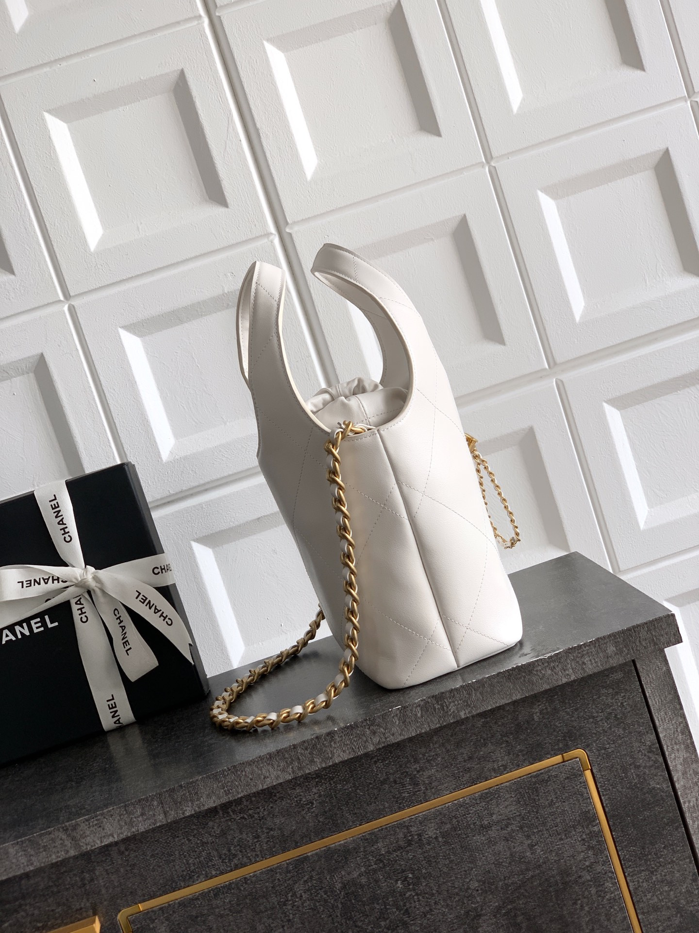 Ch**el 26P Handbag 22x21x17cm