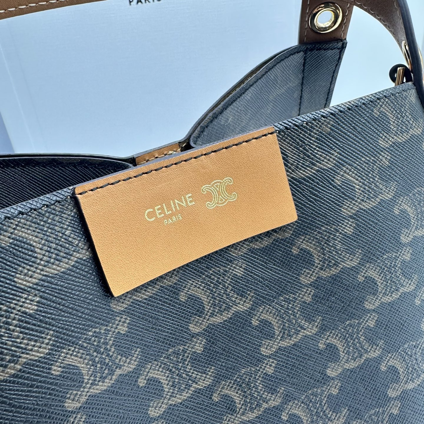 Ce1i*e Small Cube Bag 18.5x21x17cm