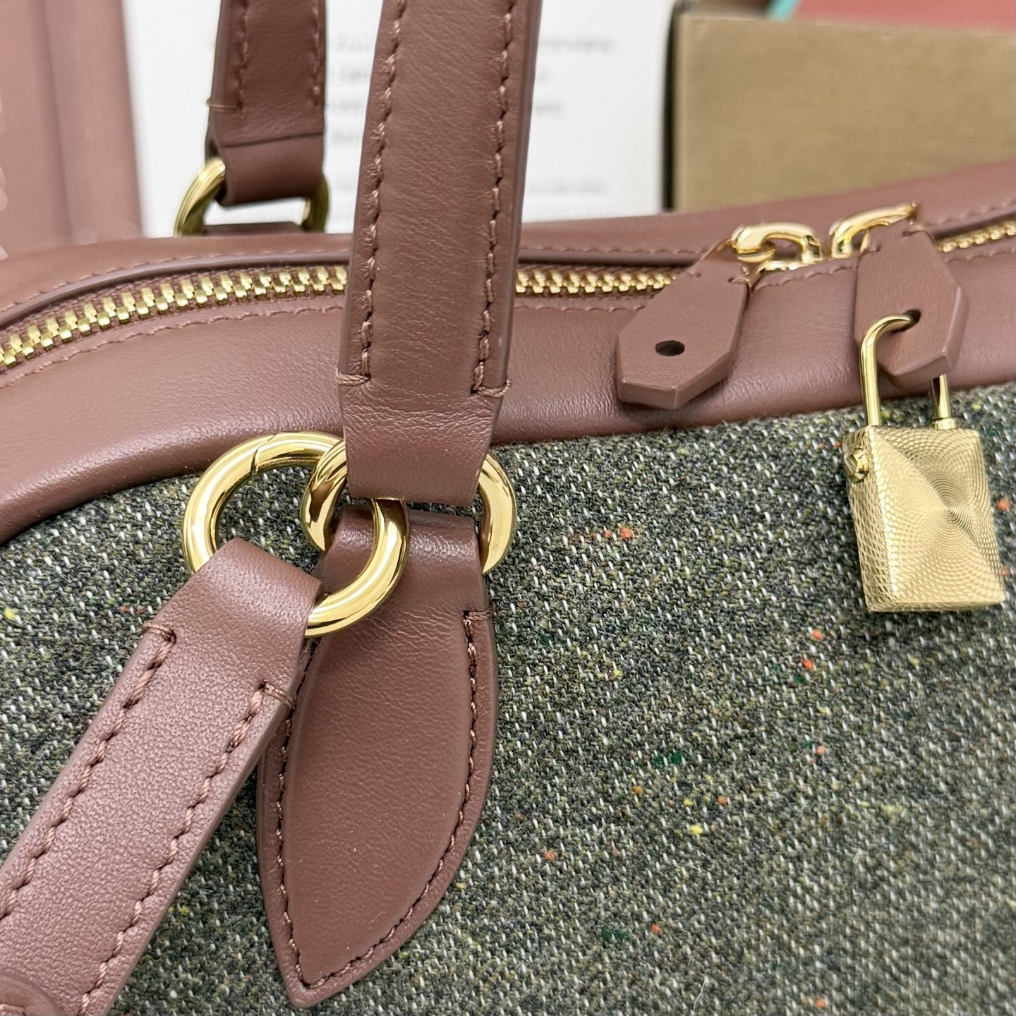 L0r0 P1ana Small Needle Bag 31x15x16cm