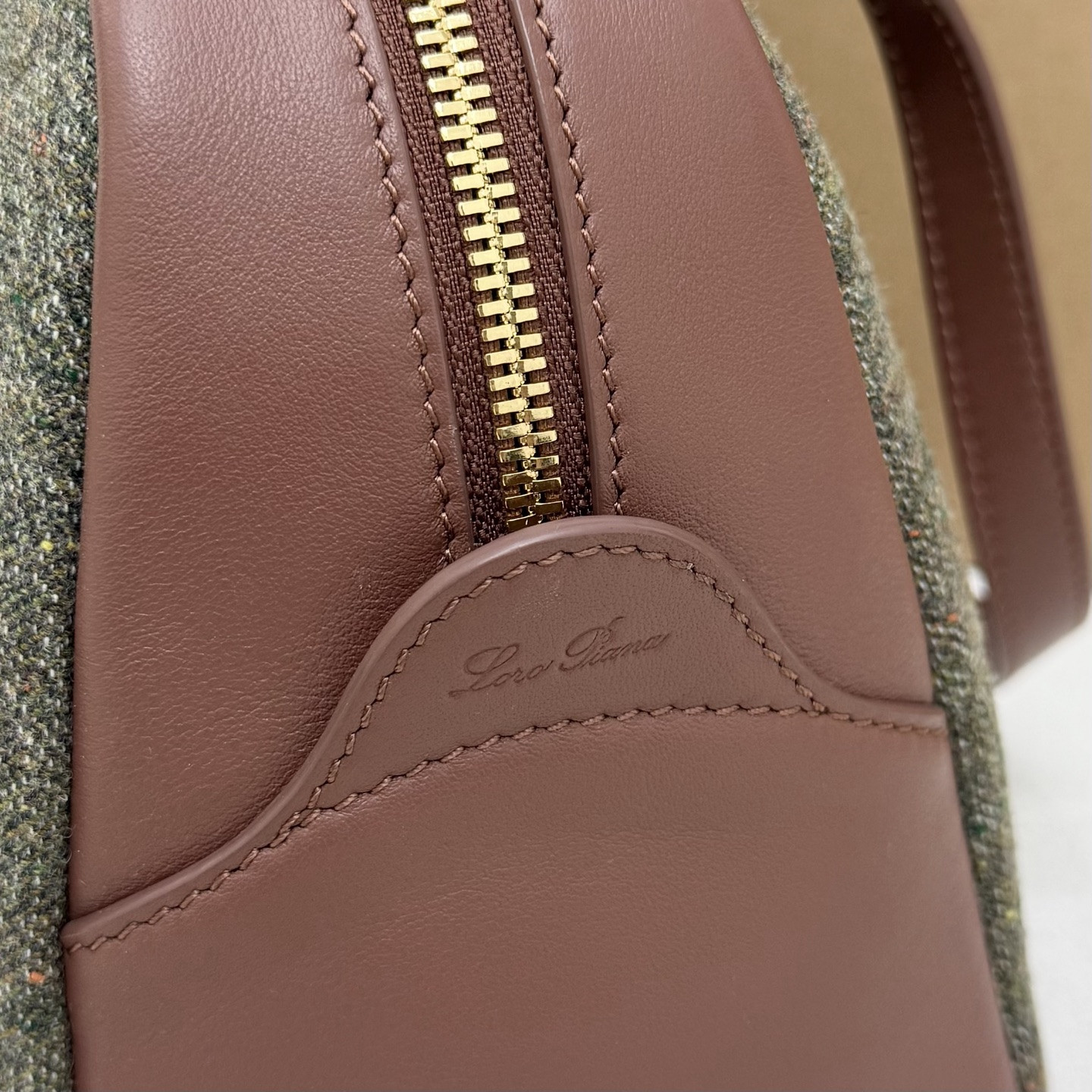 L0r0 P1ana Small Needle Bag 31x15x16cm