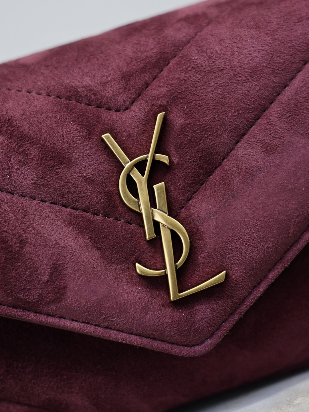 YSL LOULOU MINI in Suede 20x12x5cm