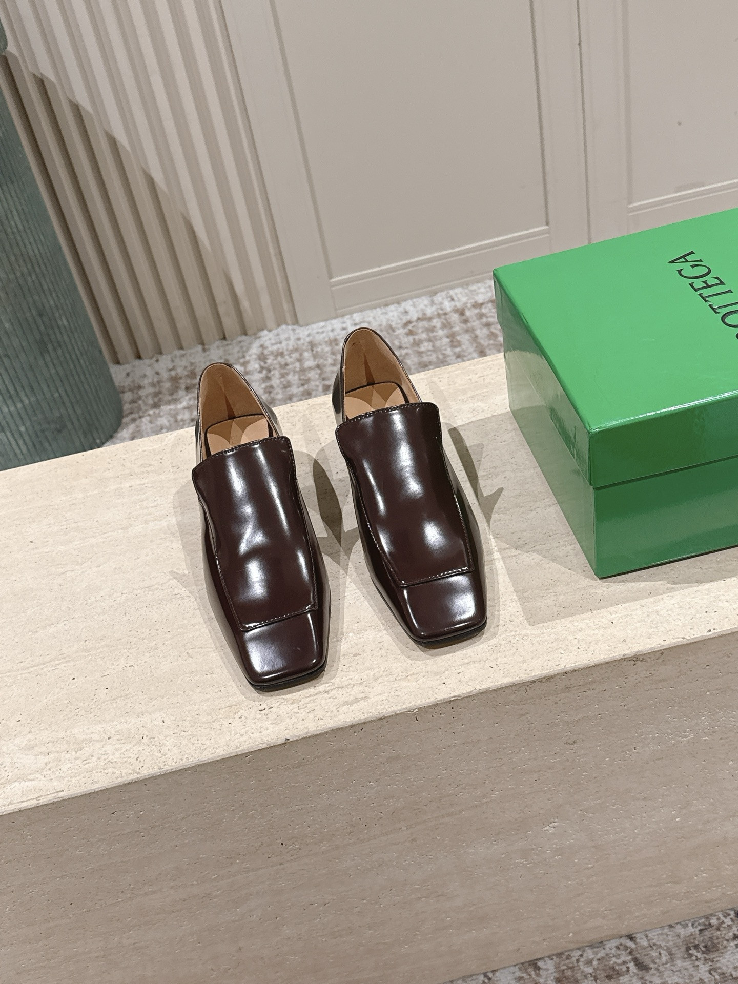 UA Bottega Veneta Ventura Loafer
