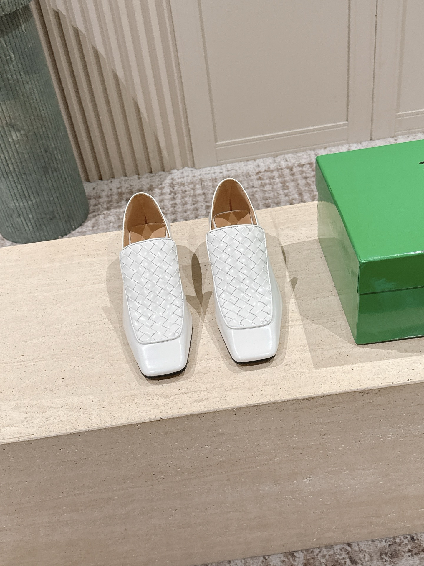 ua b0tt*ga Ven*ta ventura loafer