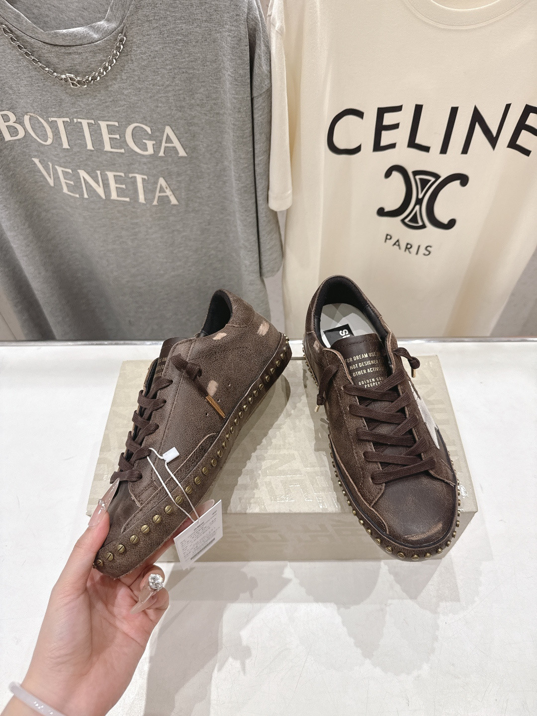 UA G01den G003e S*per-Star Sneakers