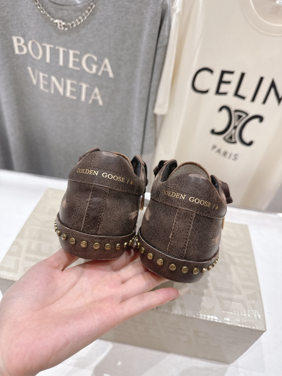 UA G01den G003e S*per-Star Sneakers