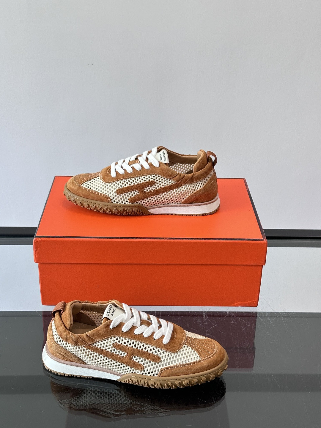 UA Hermès Jet Sneaker