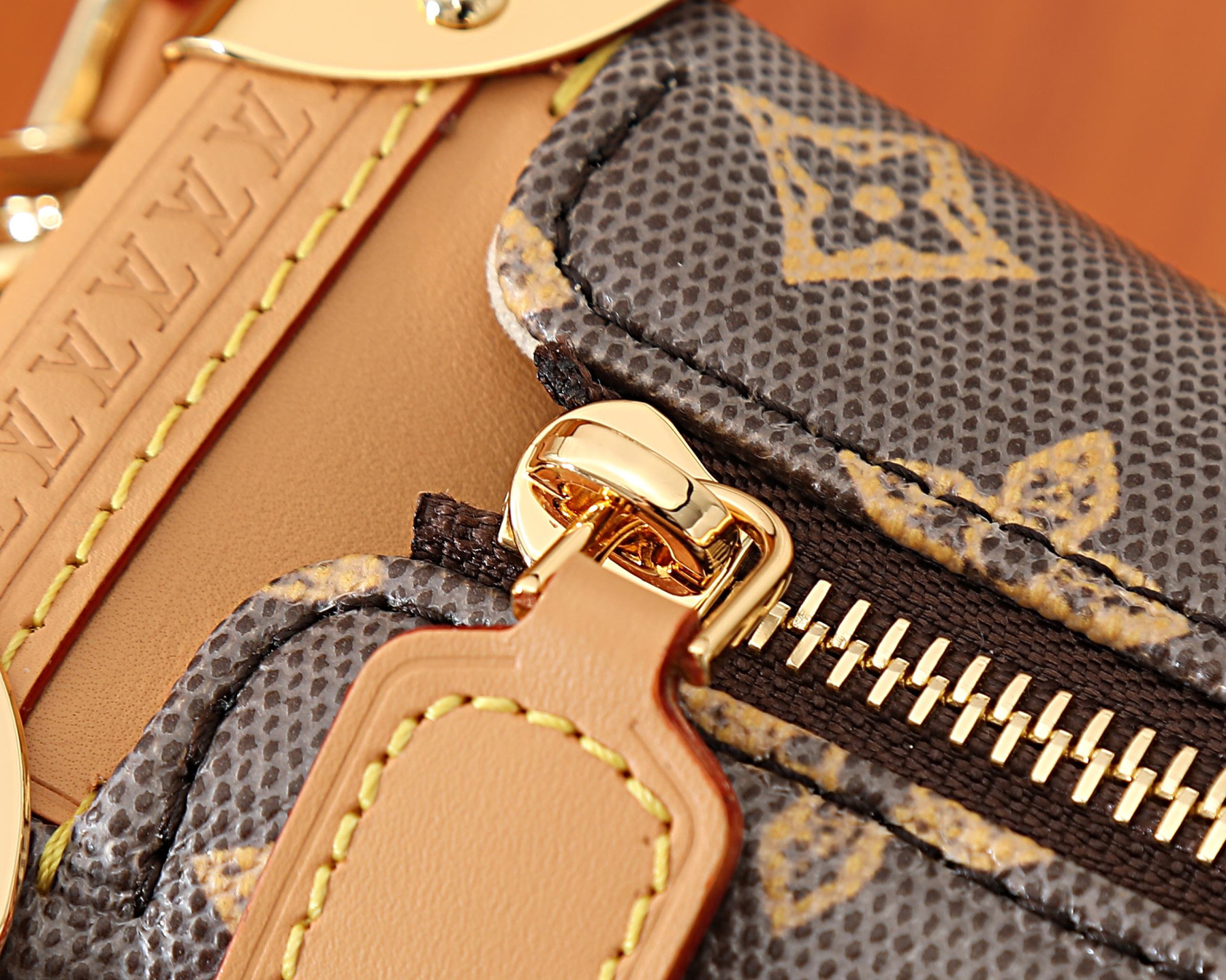 LV SIDE TRUNK Medium Handbag M27516 16x8.5x23.5cm