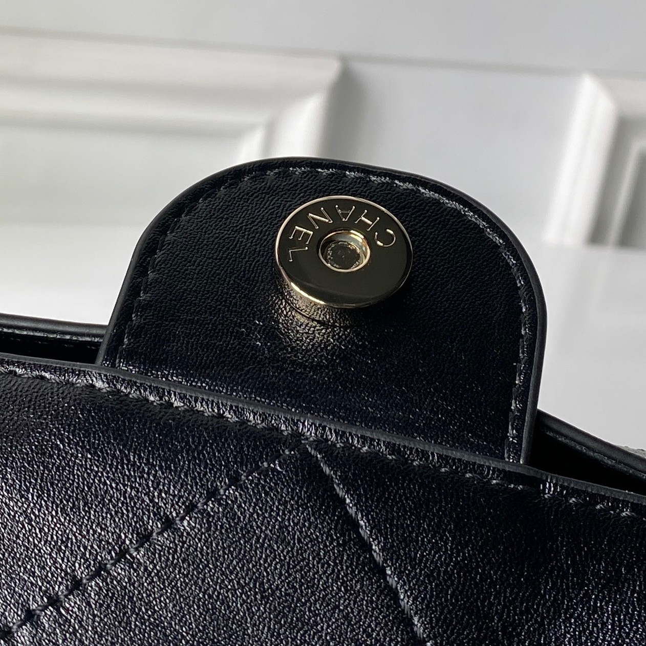 Chanel Hobo Handbag 13x23x8cm